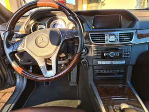 Mercedes-Benz E 350 T BlueTEC 4Matic 7G-TRONIC Avantgarde Bild 5