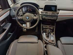 BMW 218 218d xDRIVE GRAN TOURER M SPORT AUT AHK NAVI LED Bild 5