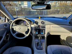 Mercedes-Benz CLK 320 Coupe Avantgarde Bild 5