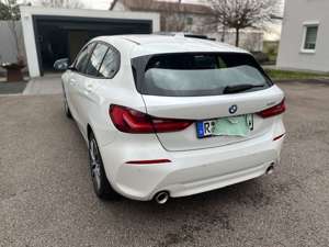 BMW 120 120i Aut. Advantage Bild 2