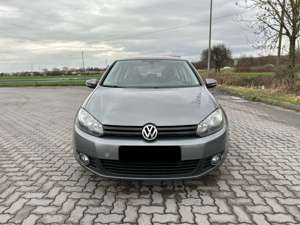 Volkswagen Golf 1.6 TDI TÜV NEU Bild 1