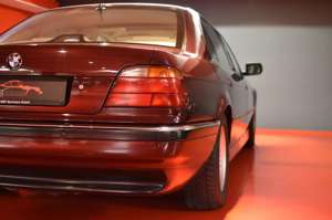 BMW 750 iXL/E38/BMW WERKS L7/PROMINENTER VORBESITZ! Bild 2