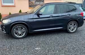 BMW X3 xDrive30i Luxury Line AT, Neue Allwettereifen Bild 3