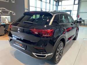 Volkswagen T-Roc Sport 4Motion LENKH SHZ ACC SPUR TOTW LED Bild 3