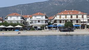 Privat Ferienwohnung in Griechenland 140m zum Strand ggf. mit Motor-Boot (30PS)führerscheinfrei Bild 2