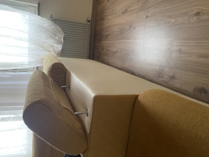 Couch, Glastisch und Sonnen Terassenregenschutz Bild 2