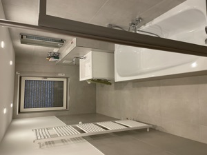 Schöne 3 Zimmer Wohnung Frisch Renoviert mit Balkon und Garage in Top Lage Bild 7
