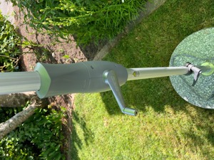 Glatz-Sonnenschirm  Alu-Twist  300 cm mit Granitsockel Bild 6