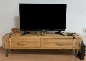 TV-Schrank aus massivem Tannenholz Bild 1