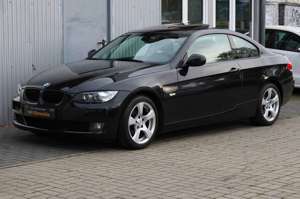 BMW 320 i Coupe+Klima+Schiebedach+Xenon+8xBereift Bild 2