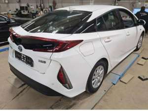 Toyota Prius 1.8 Comfort Plugin Hybrid Automatik Bild 2