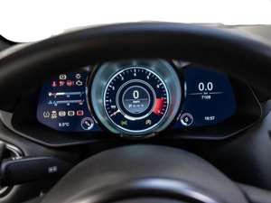 Aston Martin V8 Vantage Coupe Bild 6