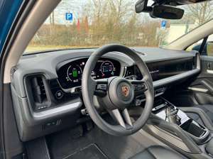 Porsche Cayenne Cayenne E-Hybrid neues Model Hinterradlenkung uvm. Bild 3