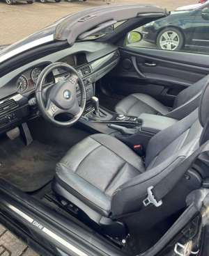 BMW 320 320i Cabrio Automatik NAVI Bild 5
