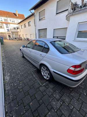BMW 330 330i Bild 4
