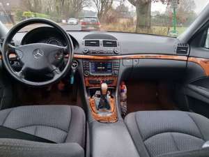 Mercedes-Benz E 200 CDI Elegance Bild 4