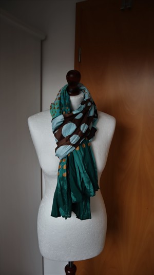 BONITA Damen Halsschal Schal Halstuch grün mit Muster TOP Bild 2