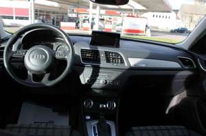 Audi Q3 2.0 TFSI S tronic quattro PANO XENON KLIMA Bild 5