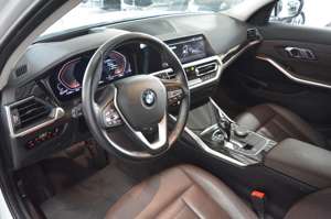 BMW 320 d xDrive Luxury Line HEADUP/LASER/AHK/STANDHZG Bild 6
