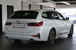 BMW 320 d xDrive Luxury Line HEADUP/LASER/AHK/STANDHZG Bild 4