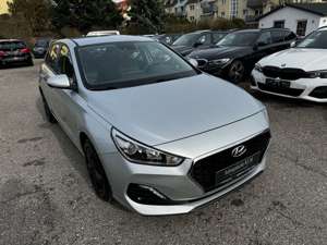 Hyundai i30 Select KAMERA|NAVI|TEMPOMAT|SITHZ|KLMA Bild 1