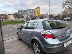 Opel Astra H Lim. Cosmo 1.7CDTi 1-Hand Teilleder Alu Bild 5
