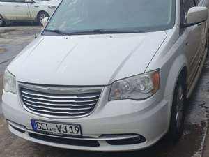 Chrysler Town  Country Woodhouse Bild 1