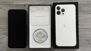 Apple iPhone 13 Pro Max - 128GB - Silber (Ohne Simlock)  Bild 3