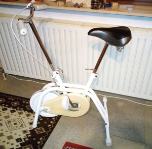 Hometrainer - Fahrradstyle  weiß, klein Bild 2