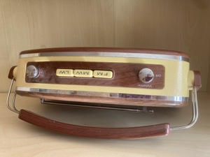 Retro-Radio, Vintage, tragbares Radio, TCM Bild 3