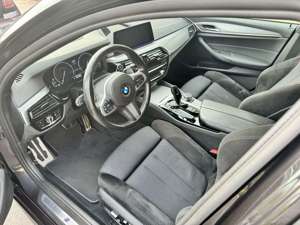 BMW 520 520d Touring Aut. M Sport Line - VOLL- HUD, 360* Bild 2