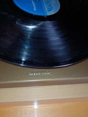 Antike Musiktruhe 50er Jahre mit Radio Philipps Jupiter und 10-Platten-Wechselplattenpieler Bild 3