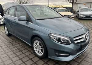 Mercedes-Benz B 180 Urban LED/SHZ/Park/Navi/BT