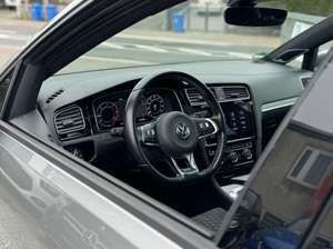 Volkswagen Golf GTD Panorama Dynaudio Standheizung 1. Hand VOLL Bild 5