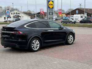 Tesla Model X X90 Kostenloses Laden bei Tesla | Vollausstattung Bild 4