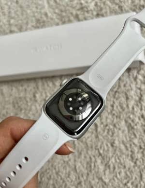 Apple watch serie 8  Bild 4
