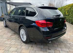 BMW 318 318d Touring Luxury Line Vollleder Bild 4