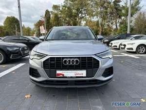 Audi Q3 40 TFSI quattro S tronic Kamera/Matrix/Alcantara Bild 2