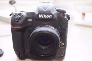 Nikon D5 CF inkl. Nikkon Objektiv 50mm 1,4 und Gummischutz Bild 1