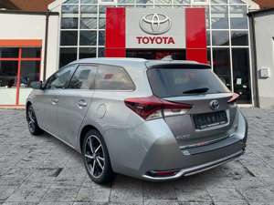 Toyota Auris Touring Sports 1.8 Hybrid Edition-S+ Navi Bild 4