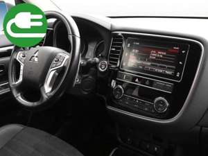 Mitsubishi Outlander Plug-In  Hybrid Bluetooth Klima Bild 4