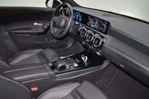 Mercedes-Benz A 180 Style Plus  Advantage,TLeder,Navi,LED,ACC Bild 3