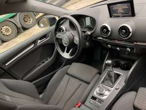Audi A3 Sportback 30 TDI sport,SHZ, Bild 4