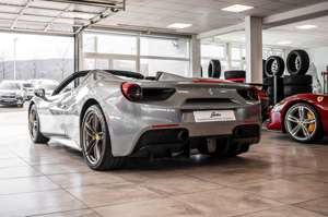 Ferrari 488 *Carbon int/ext*Racing Seats*Garantie* Bild 4
