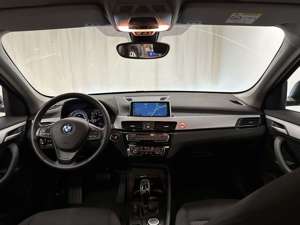 BMW X1 sDrive18i Advantage+LED+GBA+DAB+RFK+Sitzhzg. Bild 4
