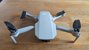  DJI Mini 2 SE Drohne - in Originalausstattung - in Grau Bild 3