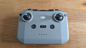  DJI Mini 2 SE Drohne - in Originalausstattung - in Grau Bild 5