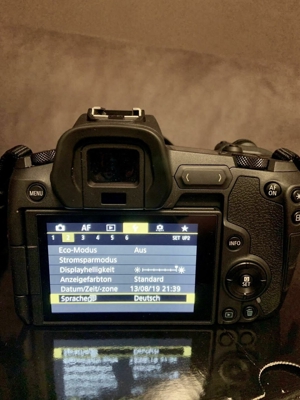 Canon EOS R Kit mit Objektiv 24-105 mm mit Zubehörpaket Bild 2