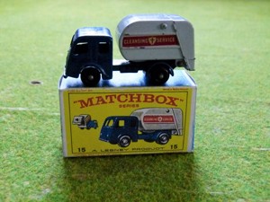 0024 Matchbox series 15 Dennis Tippax Refuse Collector Karton nicht Original Bild 3