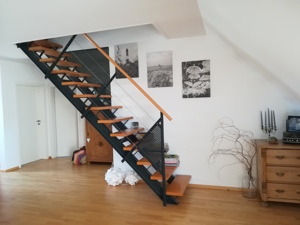 Verkaufe helle 3,5 Zimmer Dachgeschoss-Wohnung mit Südbalkon in Fürth-Stadeln Bild 2